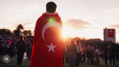 ODTÜ’de Bahar Şenlikleri sırasında yaşanan Türk bayrağı tartışması sonrası Ankara’da