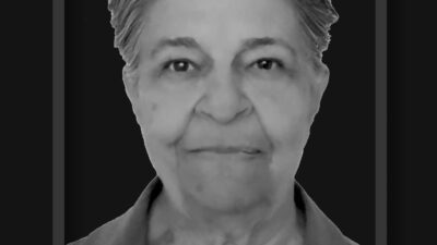 Emine Yetişkin hayatını kaybetti. Seferihisar Belediye Başkanı İsmail Yetişkin’in acı