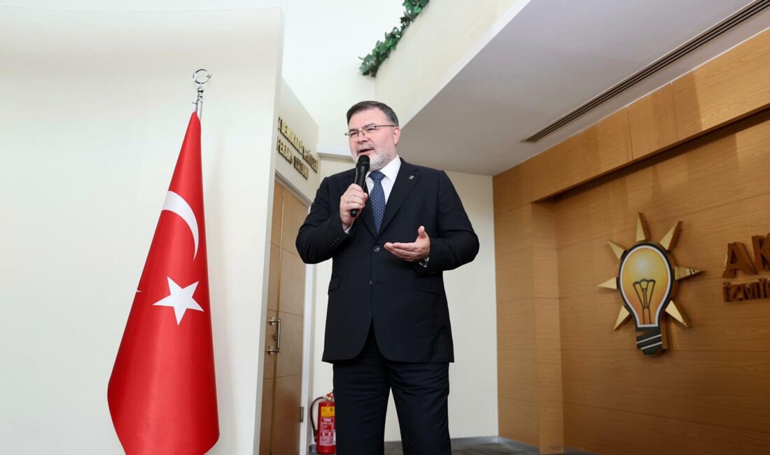 AK Parti İzmir bayramlaşma töreninde konuşan Bilal Saygılı, teşkilata birlik