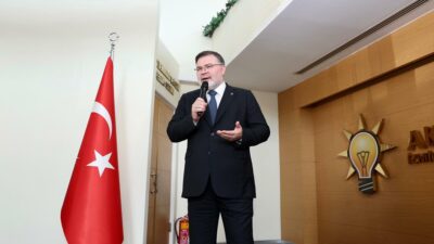 AK Parti İzmir bayramlaşma töreninde konuşan Bilal Saygılı, teşkilata birlik