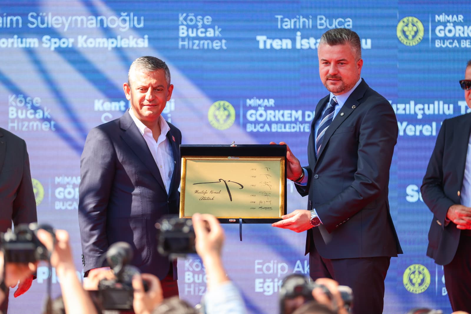 Buca vizyon projeleri açılış töreninde Özgür Özel ve Görkem Duman'dan