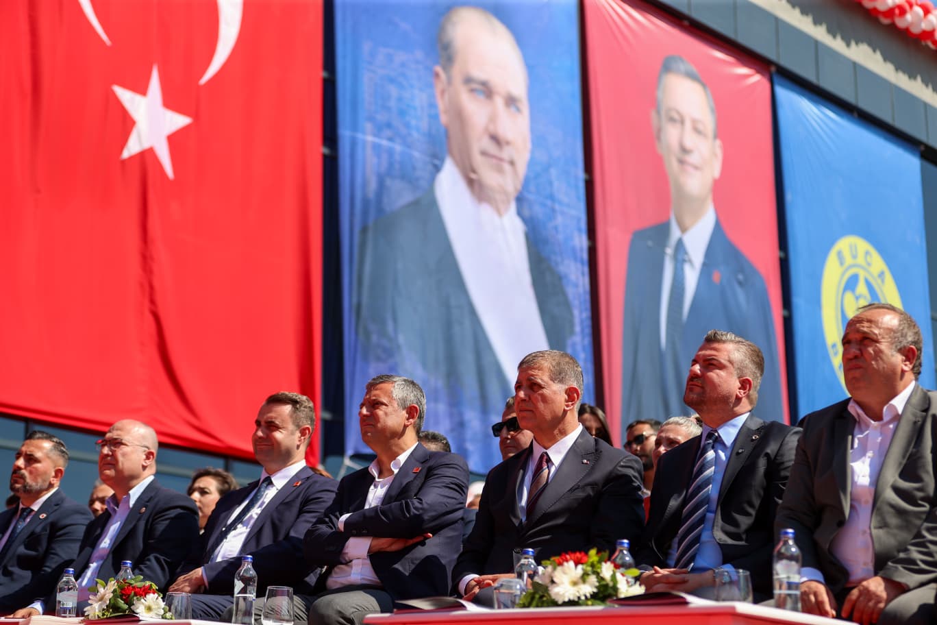 Buca Vizyon Projeleri Açıldı: Özgür Özel Bombayı Patlattı
