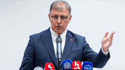 İzmir Büyükşehir Belediye Başkanı Cemil Tugay'dan şok istifa resti! Özgür