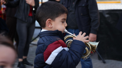 Çiğli'de binlerce kişi Hıdrellez şenliğinde buluştu. Başkan Onur Emrah Yıldız