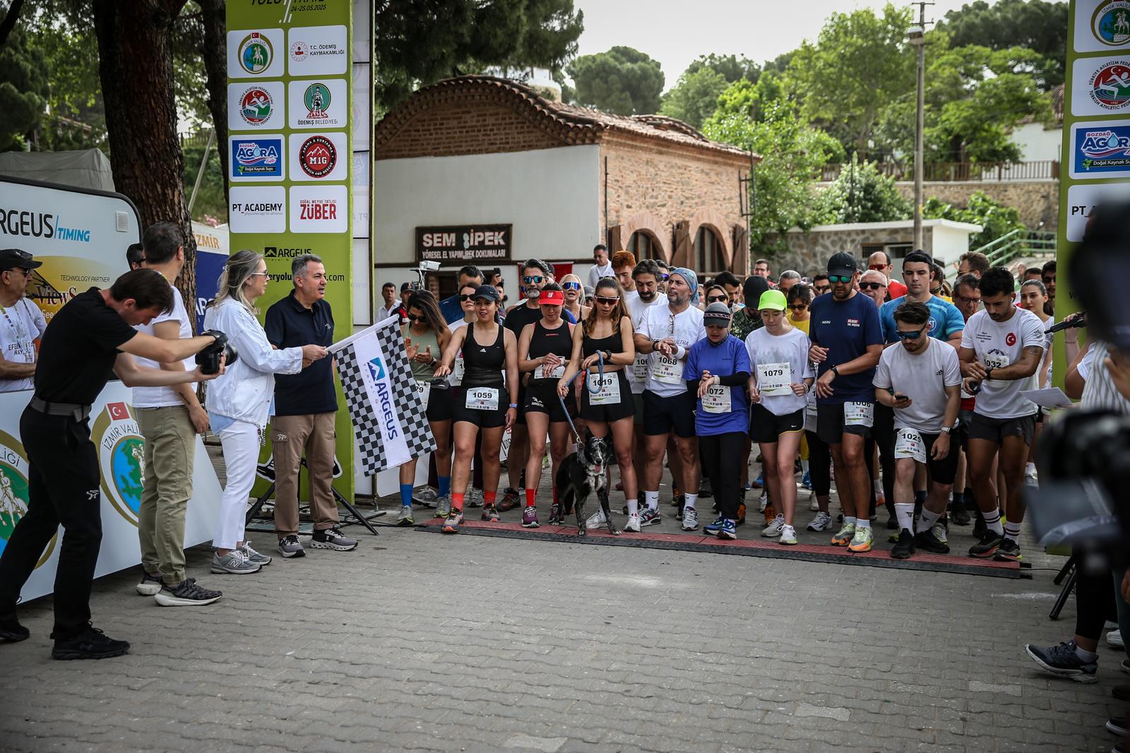 Efeler Yolu Ultra Trail, İzmir'in eşsiz doğasında tarih ve sporu