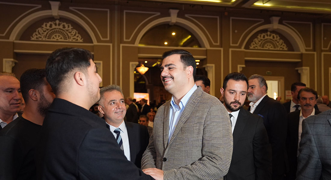 AK Partili Eyyüp Kadir İnan, 1 Mayıs mesajında CHP'li belediyeleri