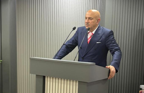 İzmir Büfeciler ve Kantinciler Odası'nın yeni başkanı Kadir Yıldırım oldu.