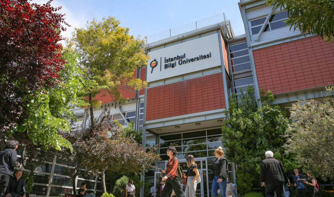 İstanbul Bilgi Üniversitesi'nin faaliyet izni Resmi Gazete'de yayımlanan kararla kaldırıldı.