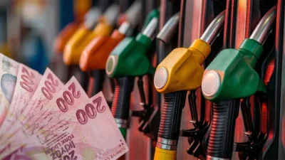 İzmir akaryakıt fiyatları motorine gelen 1,82 TL zammın ardından tarihi