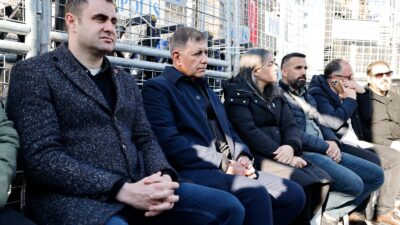 Vakıflar Genel Müdürlüğü'nün İzmir Meslek Fabrikası Halkapınar binasına el koymasının