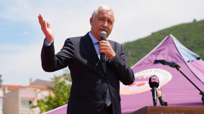 Kemalpaşa Belediyesi, 100 milyon TL'yi aşan yatırımlarla hizmet filosuna 20