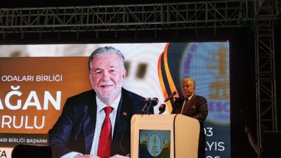 Yalçın Ata, Esnaf ve Sanatkarlar Birliği’nin 27. olağan kongresinde İzmir