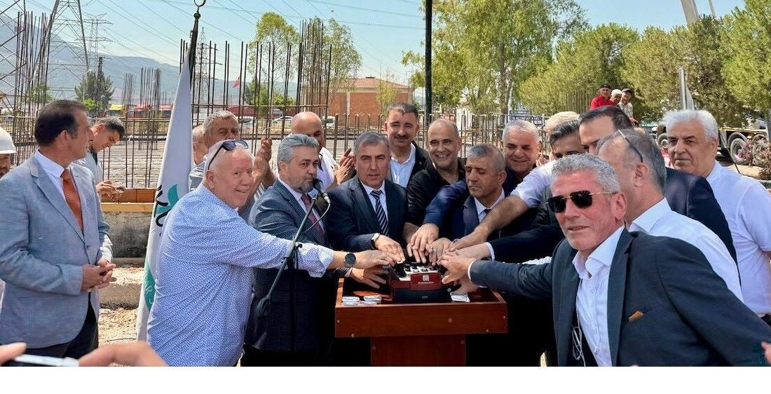 Ayakkabıcılar Sitesi Sağlık Merkezi İçin Tek Yürek Oldular Ayakkabıcılar Sitesi’nde sağlık merkezi ve cami projesinin temeli atıldı. Detaylar