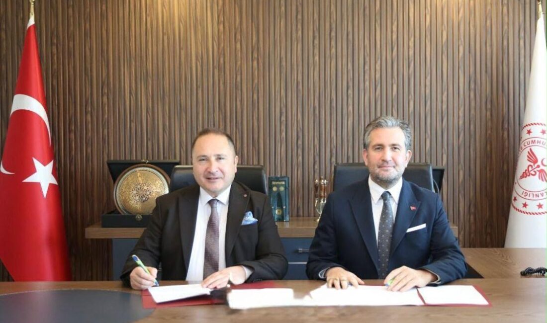 Bakırçay Üniversitesi ile Sağlık Bakanlığı iş birliği yaptı. Toplum sağlığında