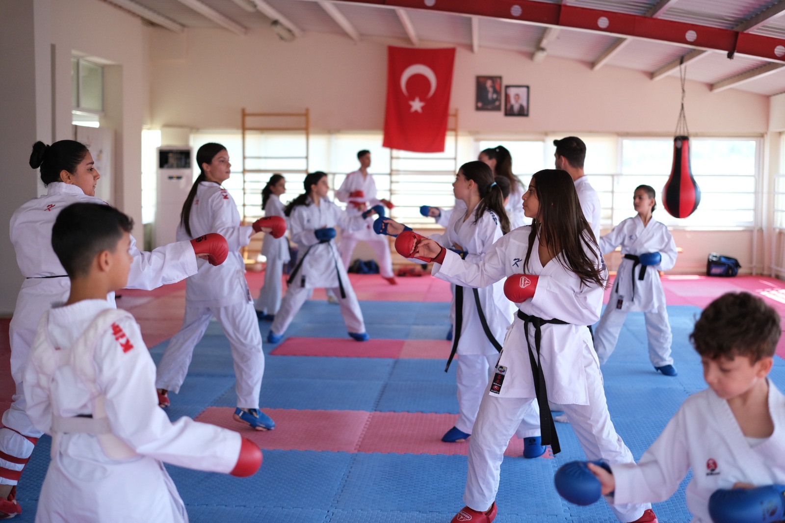 Bayraklı Yaz Spor Okulları