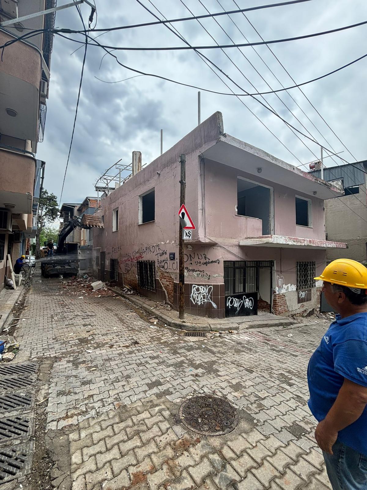 Buca Onat Tüneli üstü hasarlı binalarda uzlaşı sağlandı