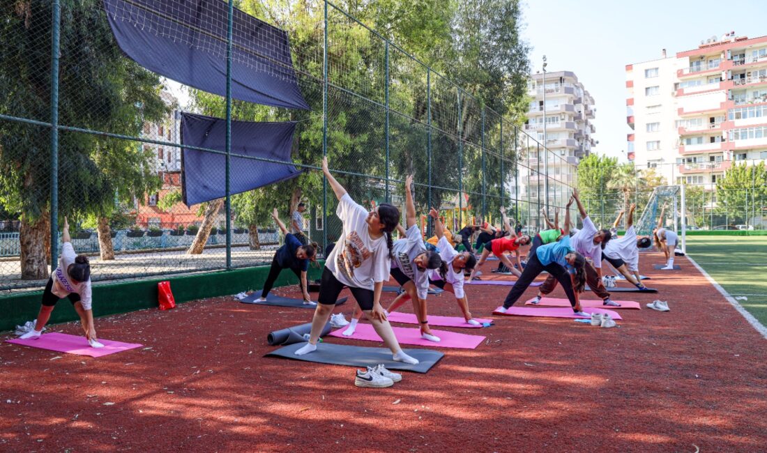 Karşıyaka Belediyesi, 29 Haziran'da ücretsiz sabah sporu etkinliklerini başlatıyor. Yoga,