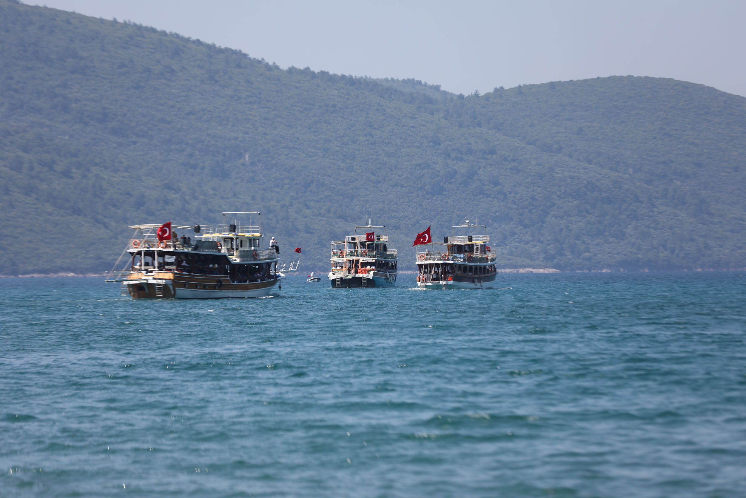 Şehit Aileleri Muğla’nın Eşsiz Koylarında Moral Buldu