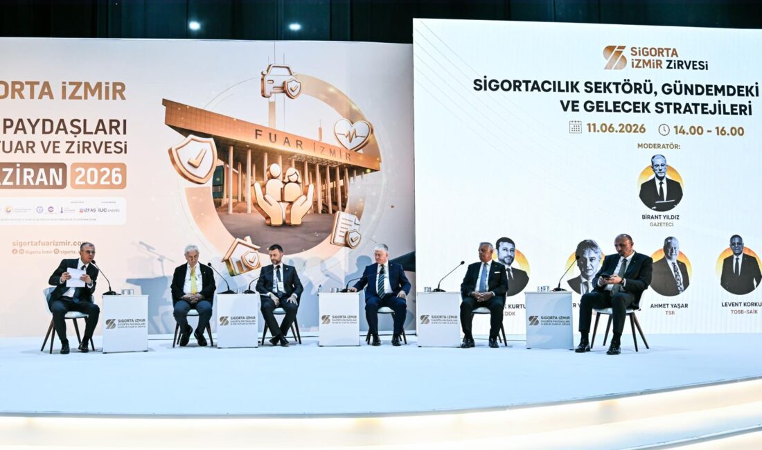 Sigorta İzmir Zirvesi’nde Geleceğin Şifresi Çözüldü Sigorta İzmir'de dijitalleşme, yapay zekâ ve yeni fırsatlar masaya yatırıldı.
