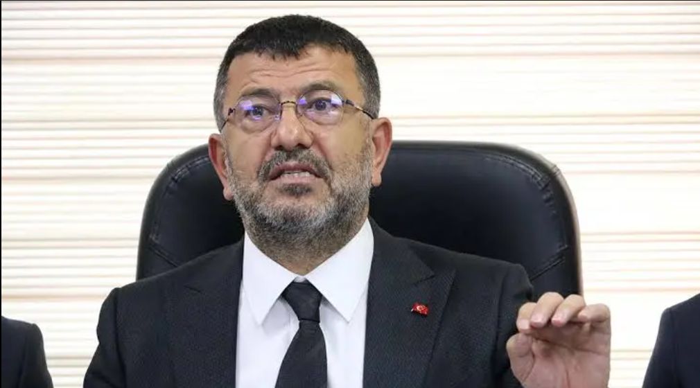 Seferihisar Belediyesi operasyonunda yeni detaylar ortaya çıktı. Başkanlar, para transferleri