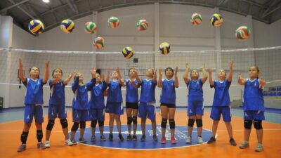 İzmir’de Yaz Spor Okulları başlıyor! 23 branşta eğitim için kayıt