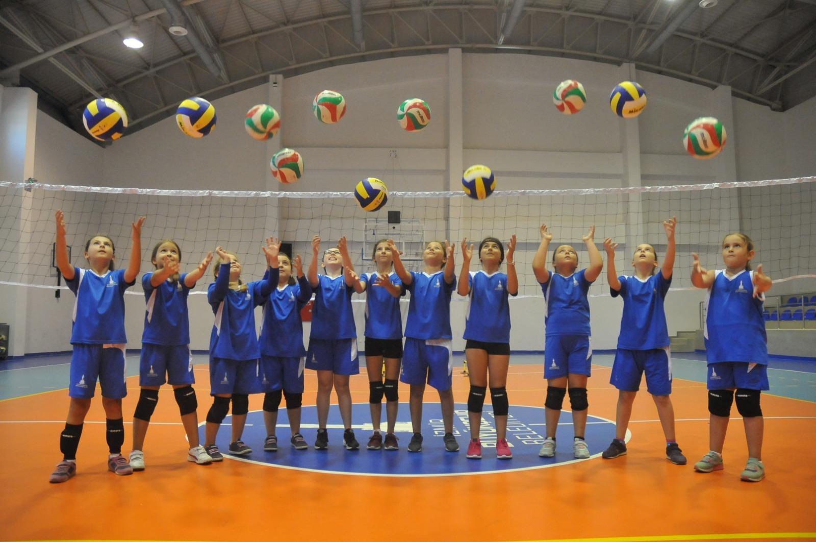 İzmir’de Yaz Spor Okulları başlıyor! 23 branşta eğitim için kayıt