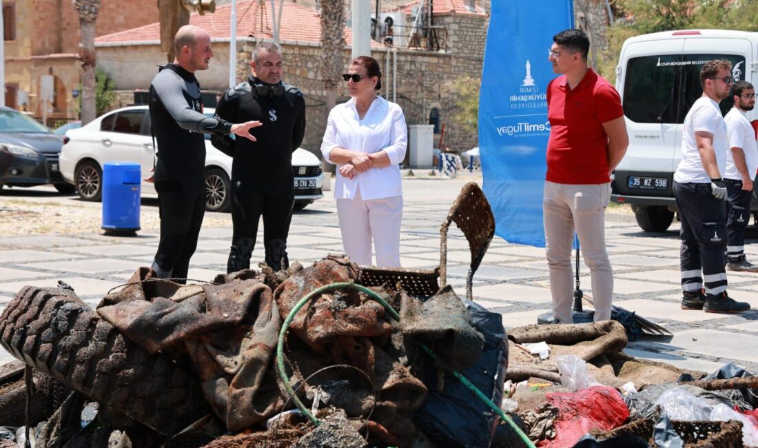 Yeni Foça Deniz Temizliği Şok Etti! Denizden Çıkanlar Hayrete Düşürdü Yeni Foça’da deniz temizliğinde çıkan atıklar şaşkına çevirdi. İşte çevre