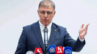 CHP'den istifa eden İzmir Büyükşehir Belediye Başkanı Cemil Tugay yeni