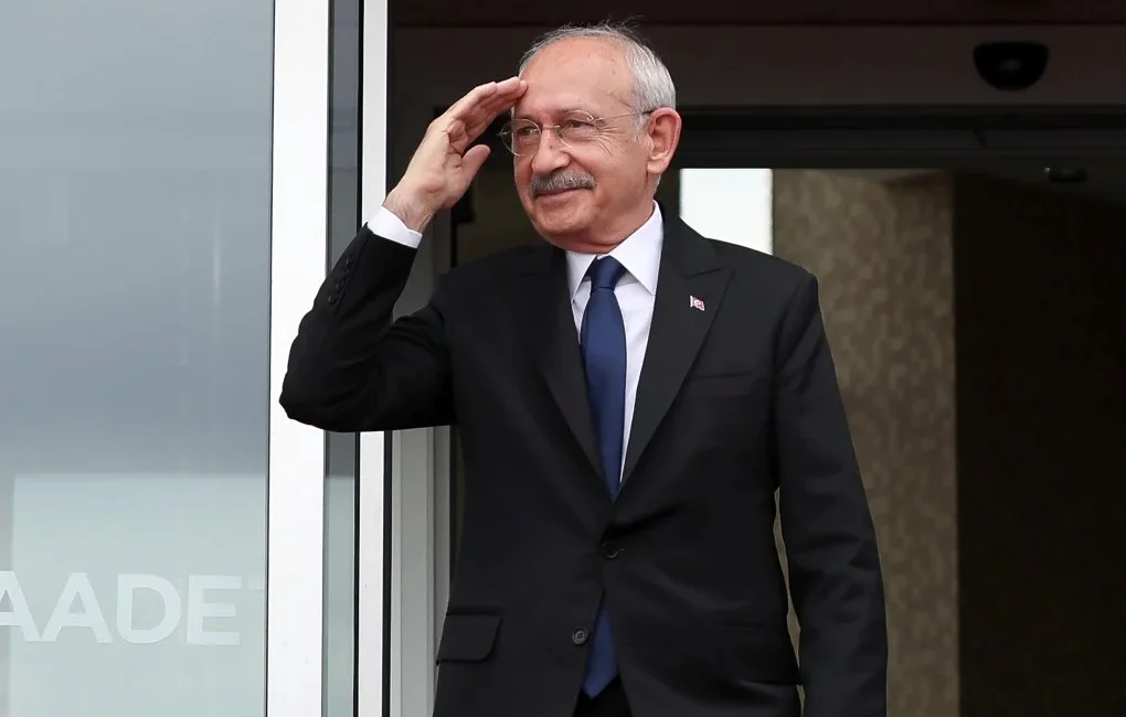 CHP'de Kılıçdaroğlu yönetimi Antalya ve Kayseri il başkanlarını ihraç ederek