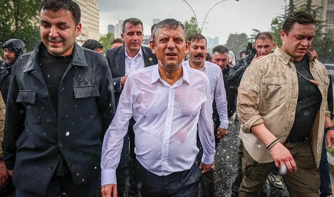 CHP'de Özgür Özel yönetimi kurultay imzaları için yarın genel merkeze