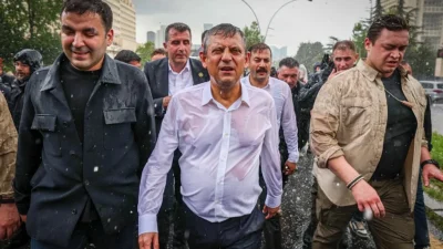 CHP'de Özgür Özel yönetimi kurultay imzaları için yarın genel merkeze