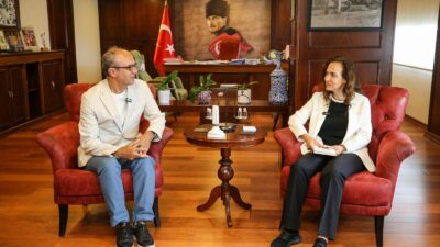Karşıyaka Belediyesi'nin uluslararası fotoğraf yarışmasında şampiyonluk ödülü İzmir'e geldi! İşte