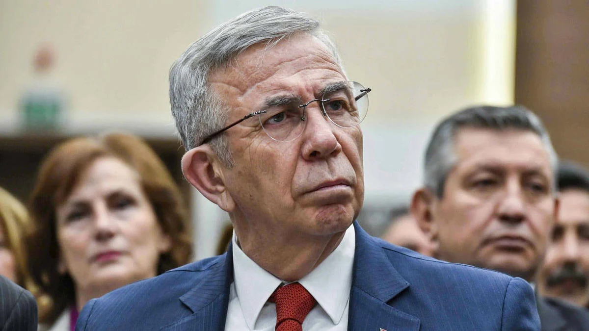 Mansur Yavaş, CHP'den AK Parti'ye geçen Haymana Belediye Başkanı Levent