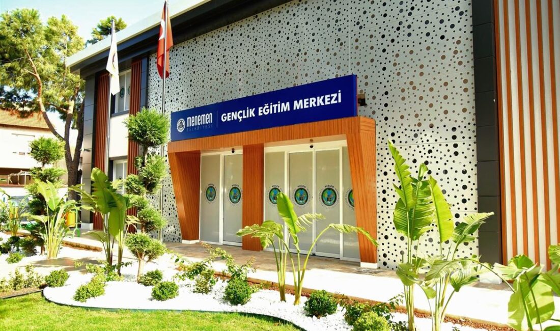 Menemen Belediyesi eğitim yatırımlarıyla dikkat çekiyor. Öğrencilere sunulan destekleri keşfedin.