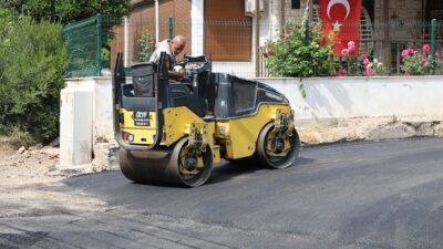 Menderes Belediyesi, yaz yoğunluğu öncesinde Ahmetbeyli Mahallesi Maydonoz Koyu Mevkii'nde