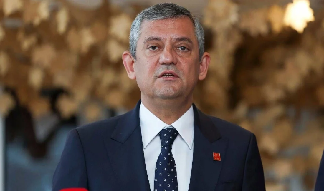 Özgür Özel’den ‘Sultan’ Çıkışı: “Bu Hesabı Vatandaş Bozacak!” CHP lideri Özgür Özel, Nevşehir'de "butlan hesabı" üzerinden Kılıçdaroğlu ve