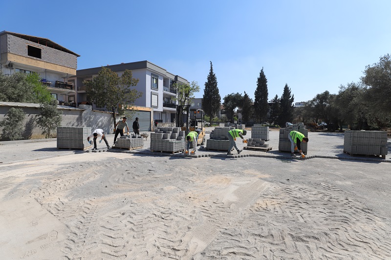 Başkan Çiçek, Menderes yol ve otopark çalışması
